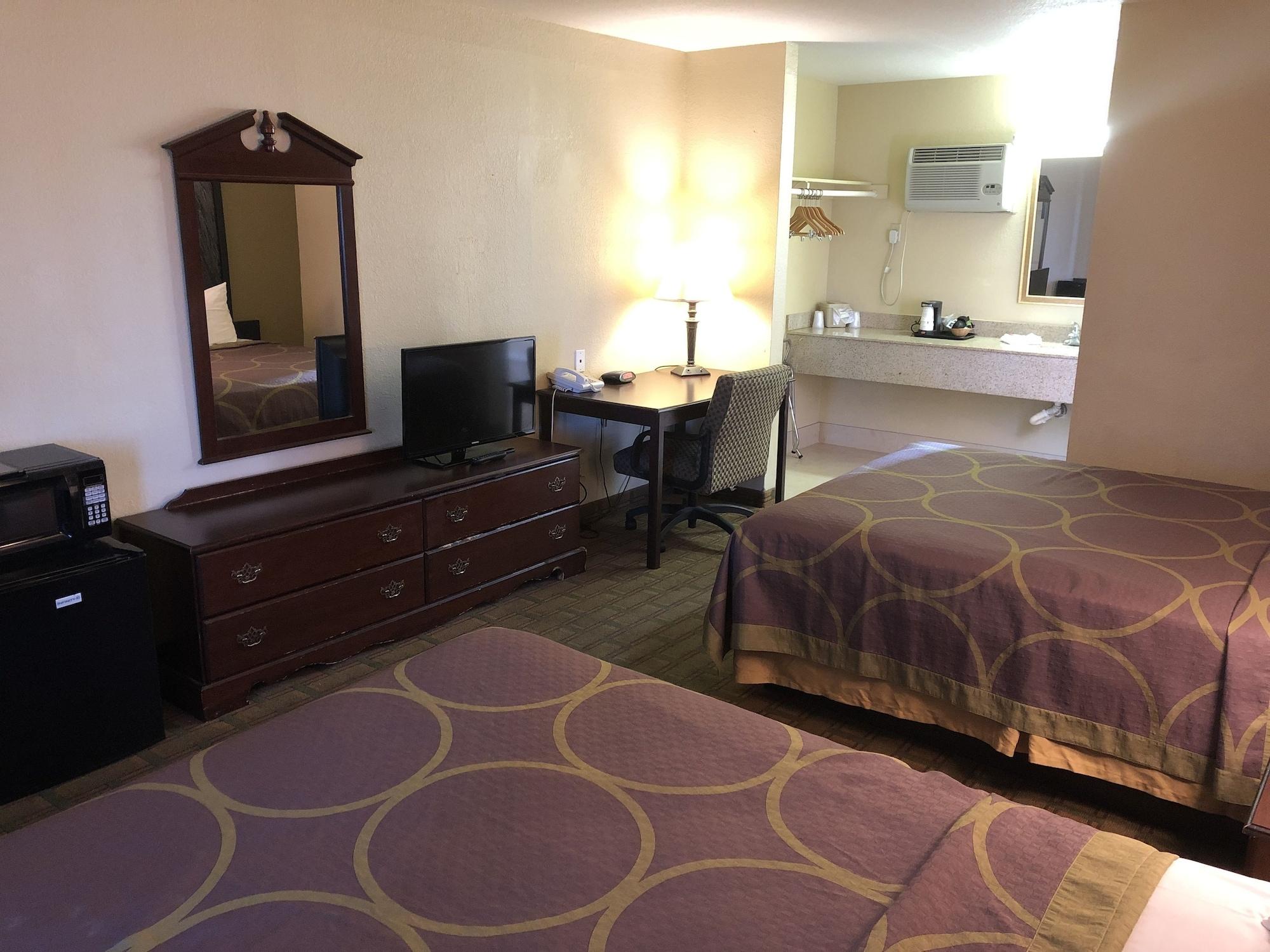 Motel Super 8 By Wyndham Corning Exterior foto